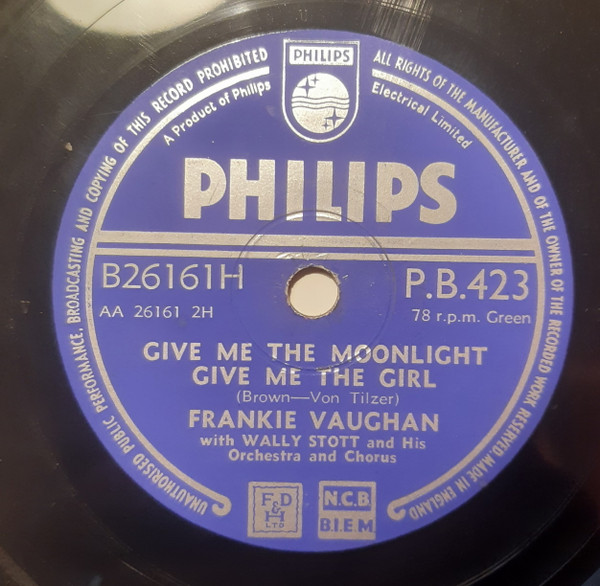 baixar álbum Frankie Vaughan - Tweedle Dee Give Me The Moonlight Give Me The Girl