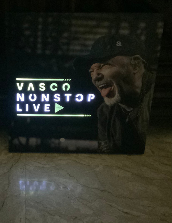 descargar álbum Vasco Rossi - Vasco Nonstop Live