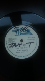 descargar álbum Jackie Brown - Miss Wire Waist