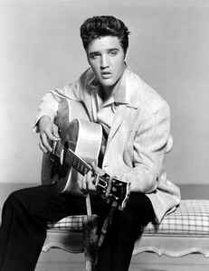 Elvis Presley on Discogs