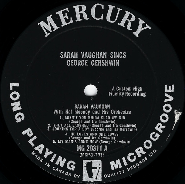ladda ner album Download Sarah Vaughan - Sarah Vaughan Sings George Gershwin Volume Two album