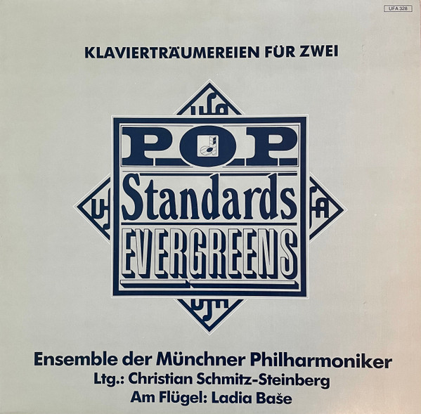 lataa albumi Ensemble Der Münchner Philharmoniker, Christian SchmitzSteinberg, Ladia Baše - Klaviertraumereien Für Zwei Pop Standards Evergreens