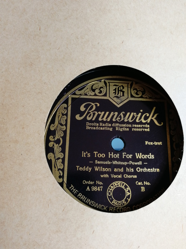 descargar álbum Teddy Wilson And His Orchestra - What A Night What A Moon What A Girl Its Too Hot For Words