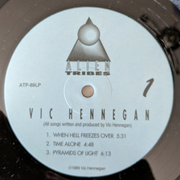 Album herunterladen VIC HENNEGAN - Vic Hennegan