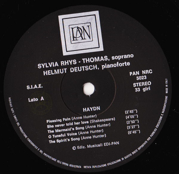 descargar álbum Sylvia RhysThomas, Helmut Deutsch - Haydn Schumann Strauss