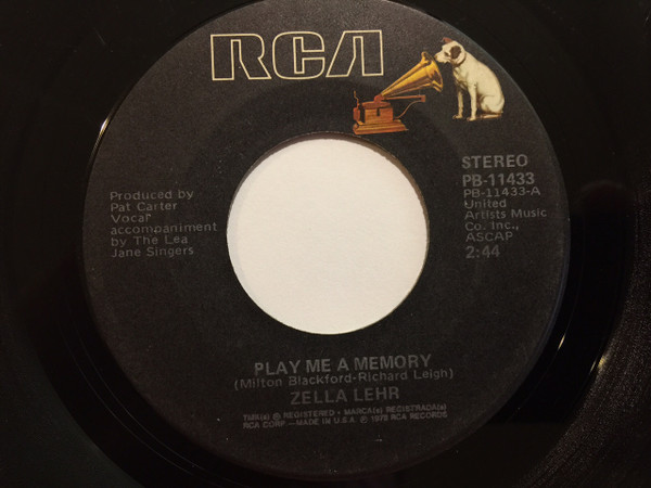 Zella Lehr – Play Me A Memory / Expert At Everything (1978, Vinyl