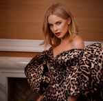 baixar álbum Kylie Minogue, Dannii Minogue - 100 Degrees Its Still Disco To Me