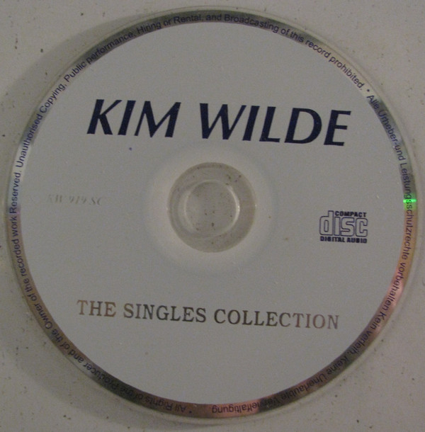 Album herunterladen Kim Wilde - The Singles Collection
