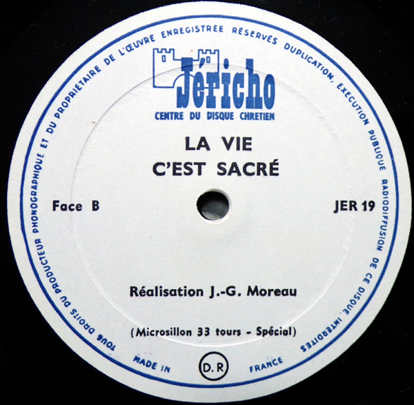 Album herunterladen Download Various - La Vie Cest Sacré album