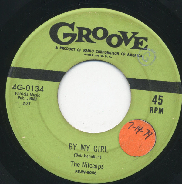 télécharger l'album The Nitecaps - A Kiss And A Vow