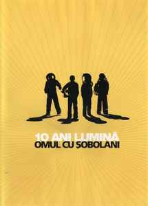 Omul Cu Șobolani - 10 Ani Lumină album cover