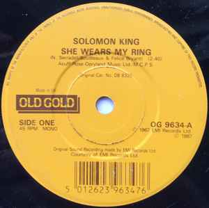 Solomon King - She Wears My Ring / A Pub With No Beer album cover