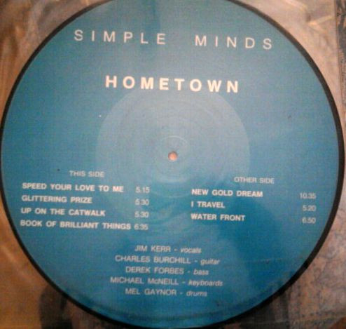 lataa albumi Simple Minds - Hometown