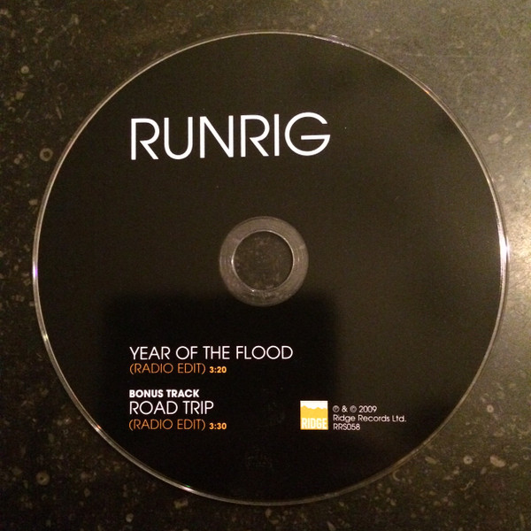 Album herunterladen Runrig - Year Of The Flood