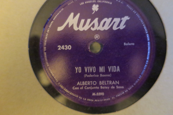 télécharger l'album Alberto Beltrán ,Con El Conjunto Batey De Sosa - Yo Vivo Mi Vida Amor Perdido