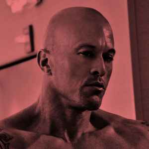 John Quinlan - Tattooed Fitness Model