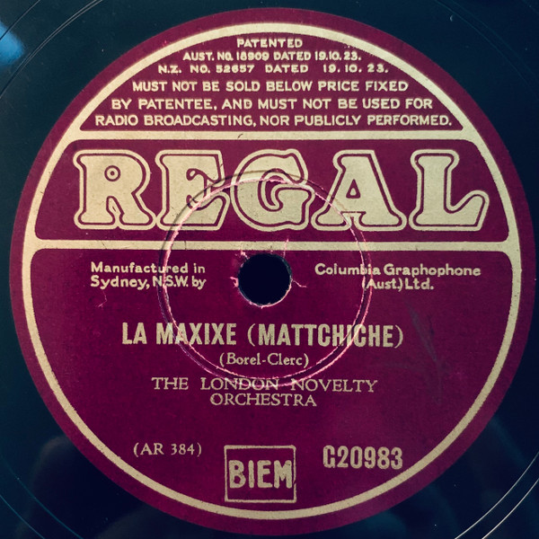 last ned album The London Novelty Orchestra - The Boston Two Step La Maxixe Mattchiche