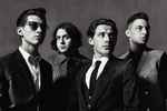 Album herunterladen Arctic Monkeys - At The Apollo