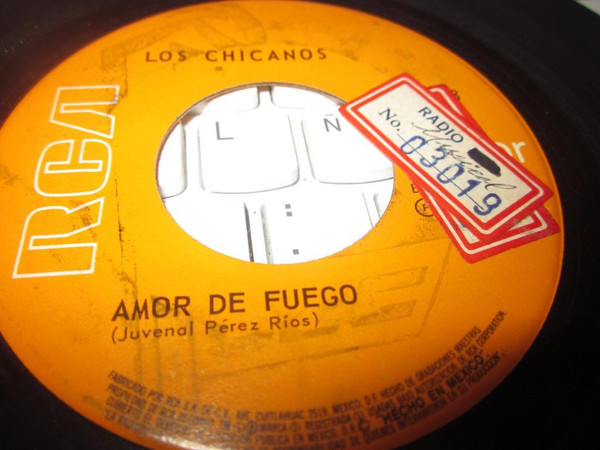 last ned album Los Chicanos - Amor de Fuego No Pidas Mas Perdon
