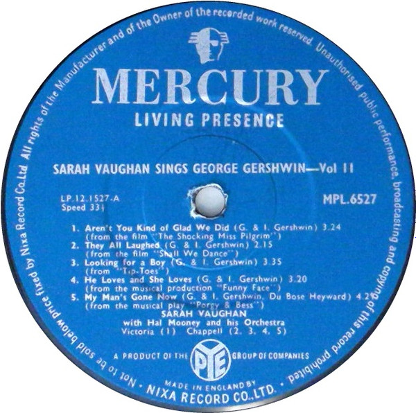 last ned album Download Sarah Vaughan - Sarah Vaughan Sings George Gershwin Volume Two album