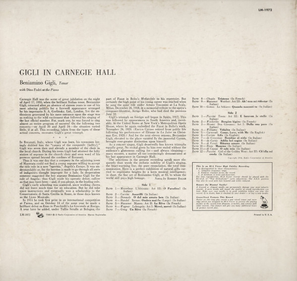Album herunterladen Beniamino Gigli - Gigli In Carnegie Hall
