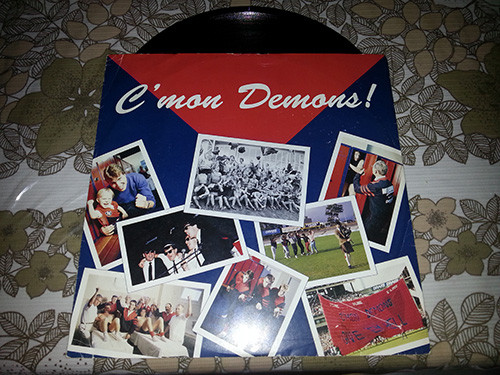Album herunterladen Melbourne Football Club - Cmon Demons
