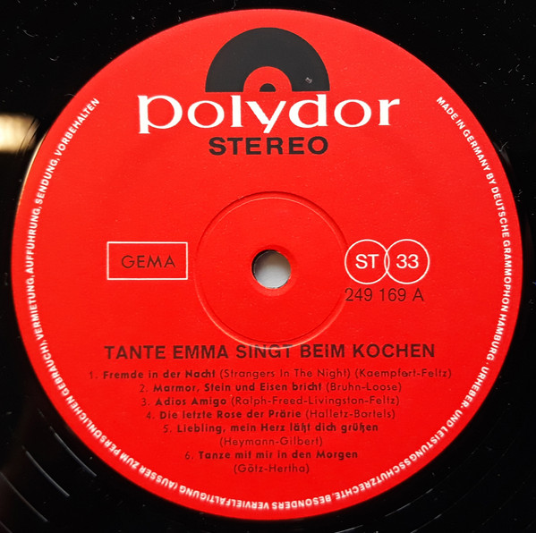 lataa albumi Tante Emma - Tante Emma Singt Beim Kochen